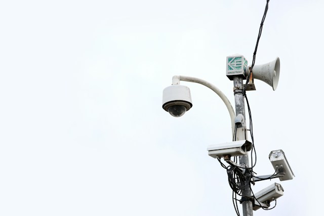 retail cctv singapore balancing security coverage with a comfortable shopping environment